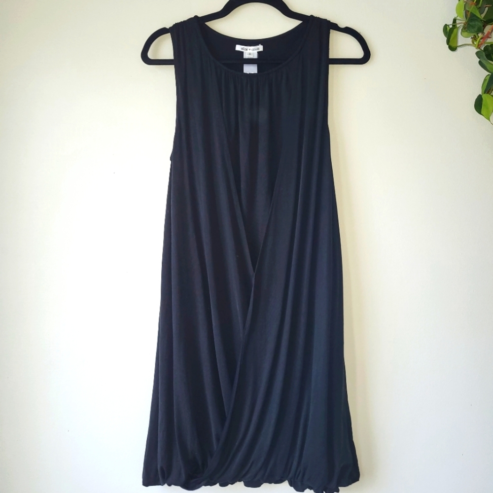 Alice + Olivia black mini silk blend sleeveless dress with bubble hem Sz S